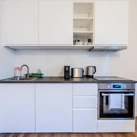 Whats-app Self-check-in - Studio, 5 Minutes To Center Apartamento *