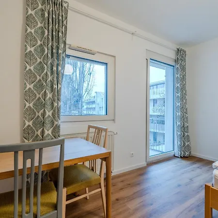 Apartamento Whats-app Self-check-in - Studio, 5 Minutes To Center *