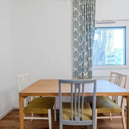 Whats-app Self-check-in - Studio, 5 Minutes To Center *