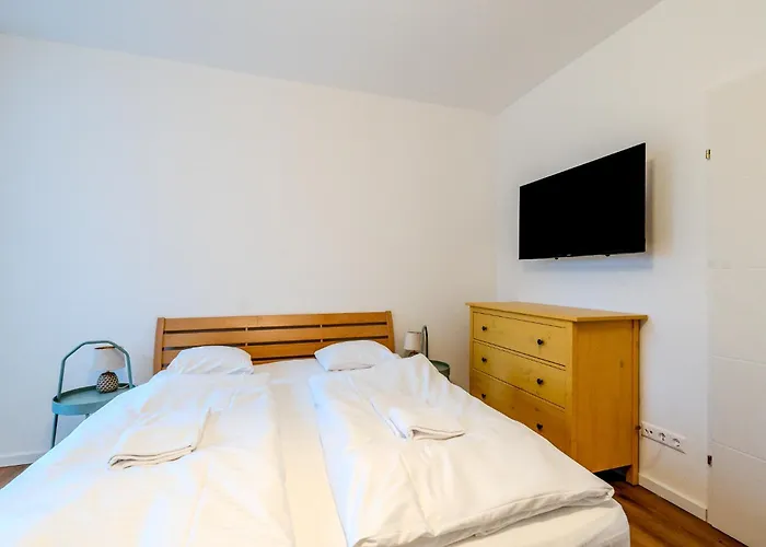 Whats-app Self-check-in - Studio, 5 Minutes To Center